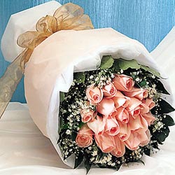 12 adet sonya gül buketi anneler günü için olabilir   Ankara Çankaya uluslararası çiçek gönderme 