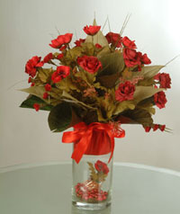 yapay güllerden vazo  9 gül  Ankara Çankaya çiçek , çiçekçi , çiçekçilik 