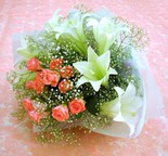  Ankara Çankaya anneler günü çiçek yolla  lilyum ve 7 adet gül buket