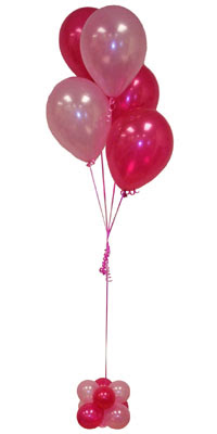 Sevdiklerinize 17 adet uçan balon demeti yollayin.  Çankaya yurtiçi ve yurtdışı çiçek siparişi 