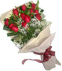 11 adet kirmizi güllerden özel buket  Ankara Çankaya çiçek gönderme sitemiz güvenlidir 