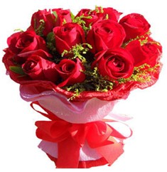 9 adet kirmizi güllerden kipkirmizi buket  Ankara Çankaya İnternetten çiçek siparişi 