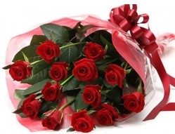 Ankara Çankaya hediye çiçek yolla  10 adet kipkirmizi güllerden buket tanzimi