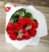 9 kırmızı gülden buket çiçeği  Çankaya hediye sevgilime hediye çiçek 