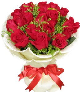 19 adet kırmızı gülden buket tanzimi  Ankara çiçek yolla Çankaya internetten çiçek satışı  