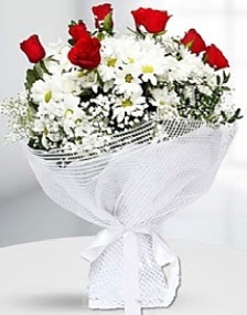 7 kırmızı gül ve papatyalar buketi  Çankaya çiçek yolla , çiçek gönder , çiçekçi  