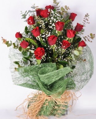 Kız isteme buketi çiçeği söz 15 güllü  Ankara Çankaya uluslararası çiçek gönderme 