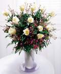  Ankara Çankaya İnternetten çiçek siparişi  11 adet beyaz kaliteli güller
