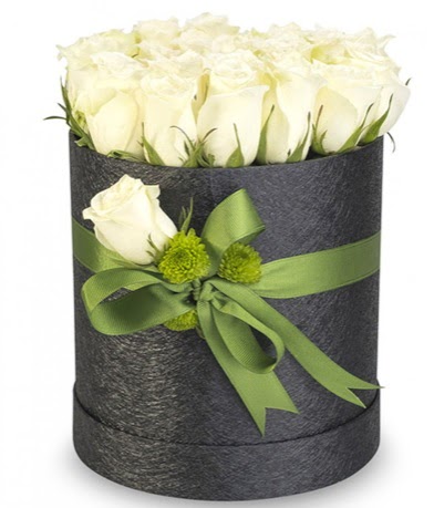27 adet beyaz gülden görsel kutu çiçeği  Ankara Çankaya İnternetten çiçek siparişi  