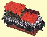 Ankara Çankaya çiçek online çiçek siparişi  Sandikta 13 adet güller